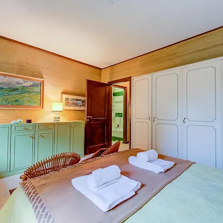 Camelia Rosa - Happy Apartment Stresa